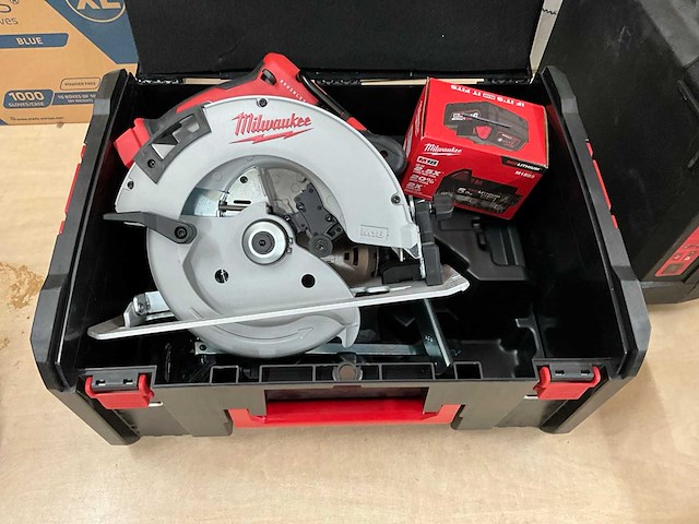 Milwaukee m18 blcs66 cirkelzaag - afbeelding 12 van  12