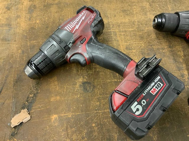 Milwaukee m18 fdd accu schroefboormachine 18v (2x) - afbeelding 7 van  8