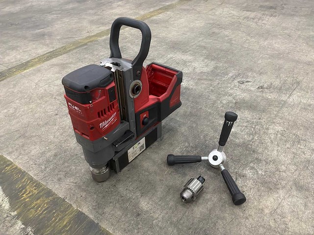 Milwaukee m18 fmdp magneetboormachine - afbeelding 1 van  4