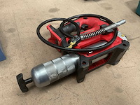 Milwaukee m18 gg grease gun - afbeelding 3 van  5