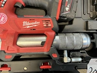 Milwaukee m18 gg vetspuit - afbeelding 3 van  7