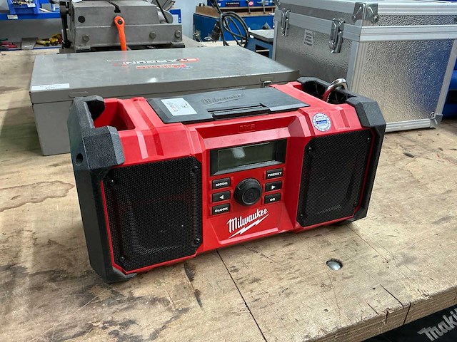 Milwaukee m18 jsr bouwradio - afbeelding 1 van  4