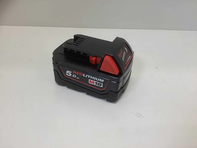 Milwaukee m18b5 18v-5ah accu - afbeelding 1 van  4