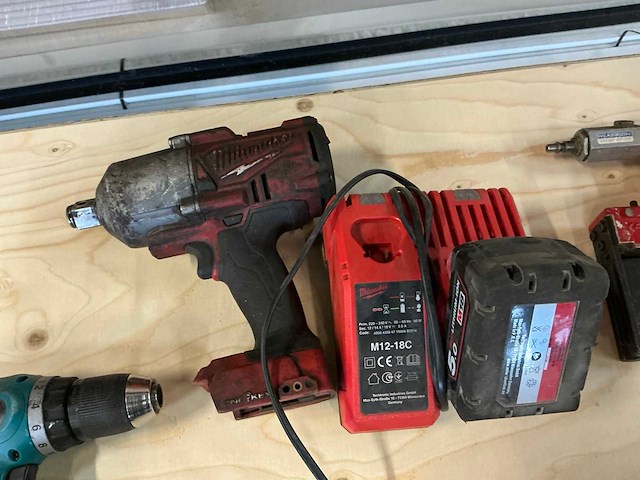 Milwaukee / makita accugereedschap (3x) - afbeelding 6 van  7