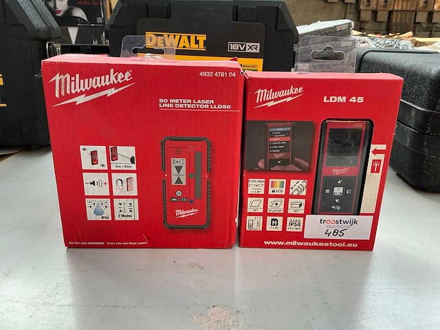 Milwaukee meetgereedschap (2x) - afbeelding 1 van  3