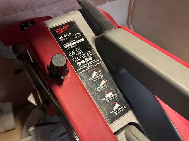Milwaukee ms305 db afkortcirkelzaagmachine - afbeelding 6 van  7
