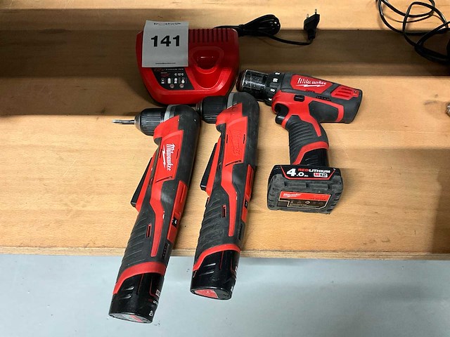 Milwaukee schroefboormachine (3x) - afbeelding 1 van  5