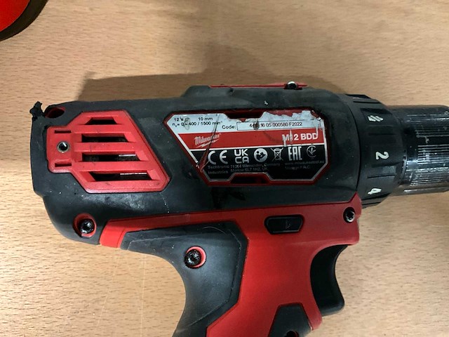 Milwaukee schroefboormachine (3x) - afbeelding 4 van  5
