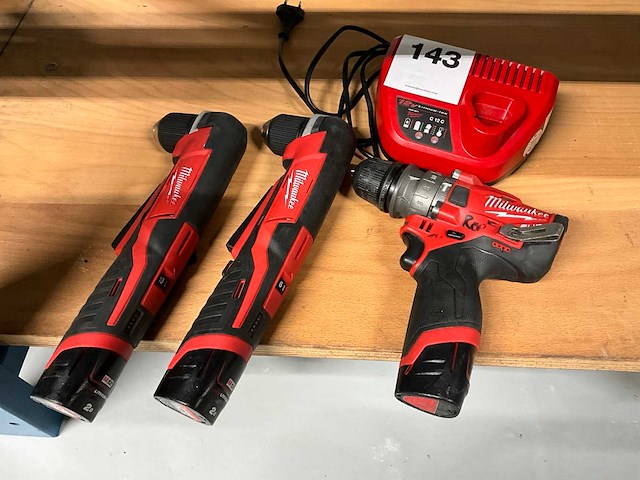 Milwaukee schroefboormachine (3x) - afbeelding 1 van  5