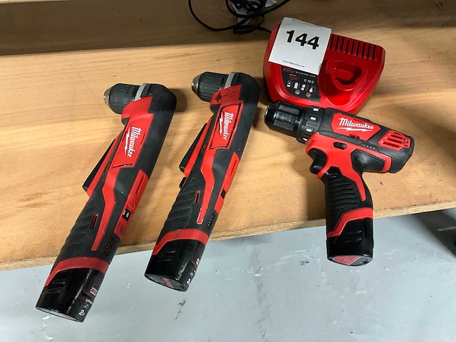 Milwaukee schroefboormachine (3x) - afbeelding 1 van  4