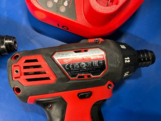 Milwaukee schroefboormachine (4x) - afbeelding 3 van  4