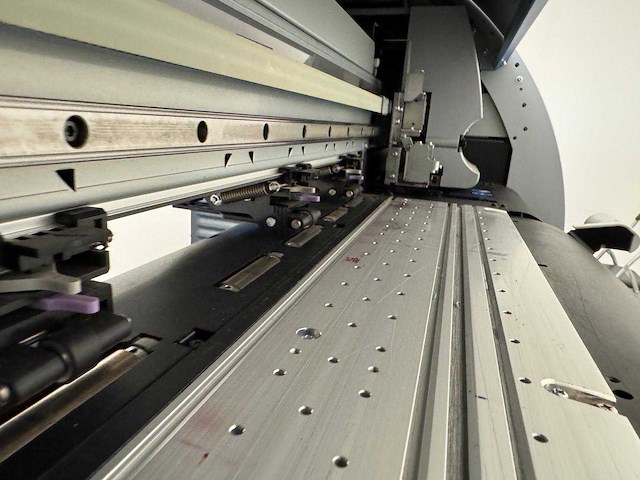 Mimaki tpc-1000 proffesionele printer en snijplotter - afbeelding 11 van  13