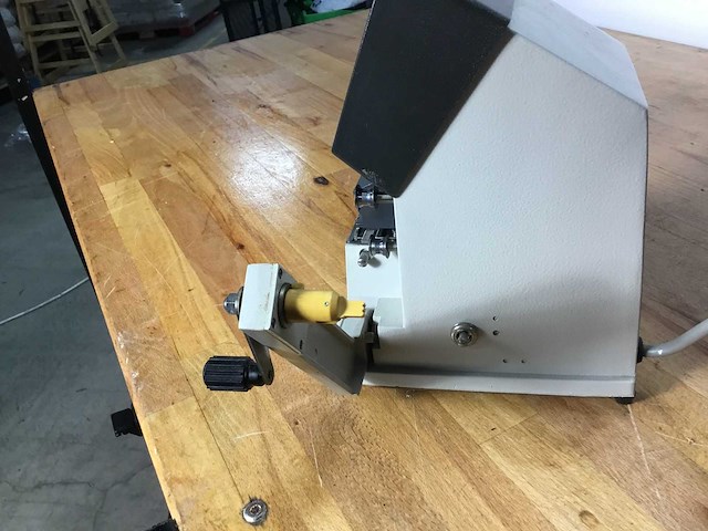 Minette - viewer editors4 - projectors & projection - afbeelding 3 van  5