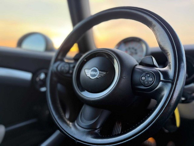 Mini - 1.6 cooper s chili - 3-deurs - personenauto - 85-plj-8 - afbeelding 4 van  17