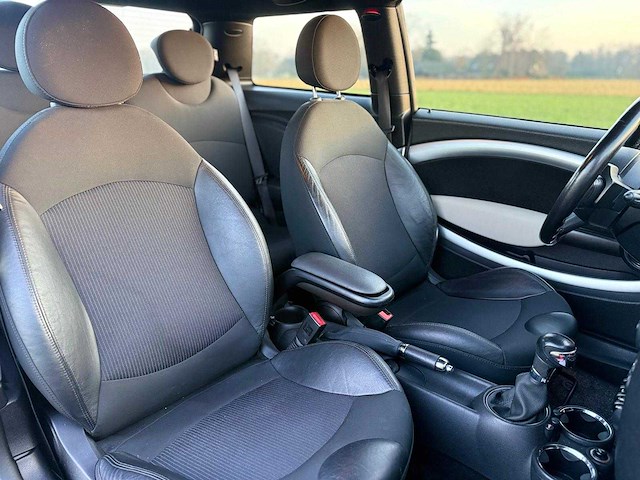 Mini - 1.6 cooper s chili - 3-deurs - personenauto - 85-plj-8 - afbeelding 9 van  17