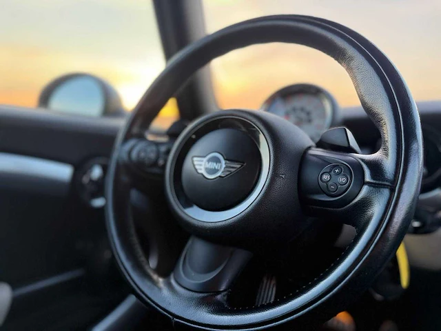 Mini - 1.6 cooper s chili - 3-deurs - personenauto - 85-plj-8 - afbeelding 4 van  17