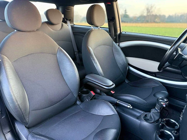 Mini - 1.6 cooper s chili - 3-deurs - personenauto - 85-plj-8 - afbeelding 9 van  17
