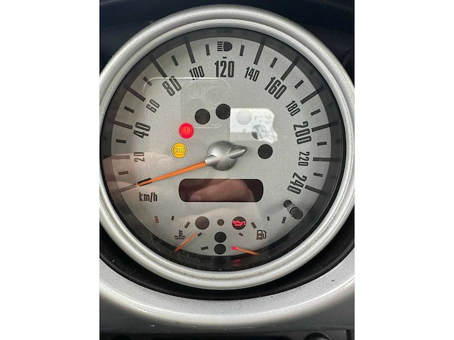 Mini - 2001 - mini - 1.6 one - 31-jvh-8 - afbeelding 2 van  12