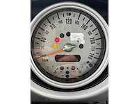 Mini - 2001 - mini - 1.6 one - 31-jvh-8 - afbeelding 2 van  12