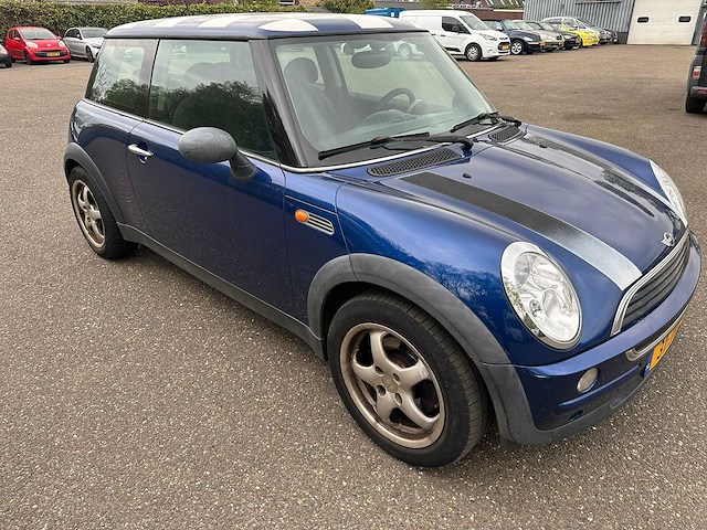 Mini - 2001 - mini - 1.6 one - 31-jvh-8 - afbeelding 6 van  12