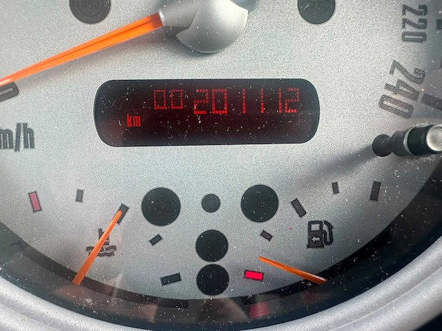 Mini - 2002 - 3-deurs - 1.6 one salt - personenauto - afbeelding 8 van  19