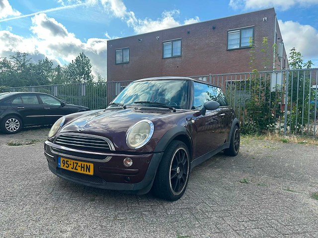 Mini - 2002 - 3-deurs - 1.6 one salt - personenauto - afbeelding 1 van  19
