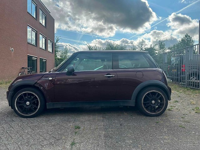 Mini - 2002 - 3-deurs - 1.6 one salt - personenauto - afbeelding 12 van  19
