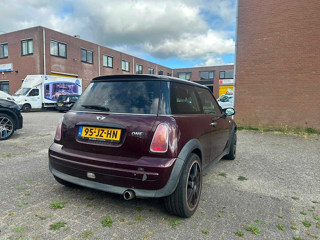 Mini - 2002 - 3-deurs - 1.6 one salt - personenauto - afbeelding 16 van  19