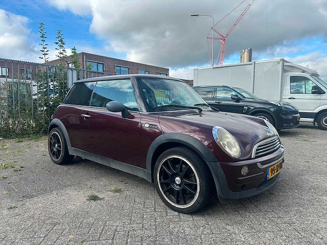 Mini - 2002 - 3-deurs - 1.6 one salt - personenauto - afbeelding 17 van  19