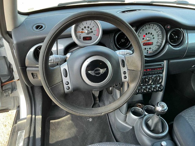 Mini - 2003 - mini - 1.6 cooper pepper - personenauto (36-ls-zv) - afbeelding 2 van  25
