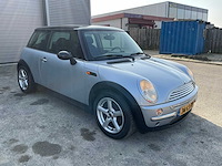 Mini - 2003 - mini - 1.6 cooper pepper - personenauto (36-ls-zv) - afbeelding 19 van  25