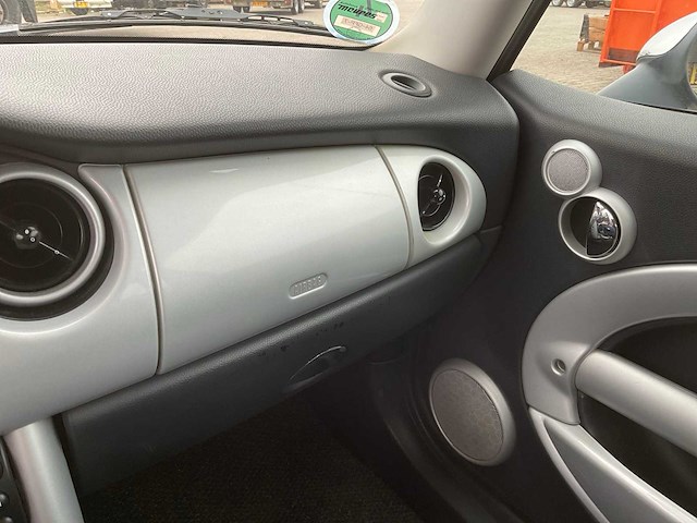 Mini - 2004 - mini - 1.6 cooper chili - personenauto - afbeelding 10 van  23