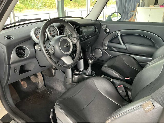 Mini - 2005 - 3-deurs - 1.6 cooper chili - marge auto kenteken 45-rd-rb - afbeelding 12 van  28