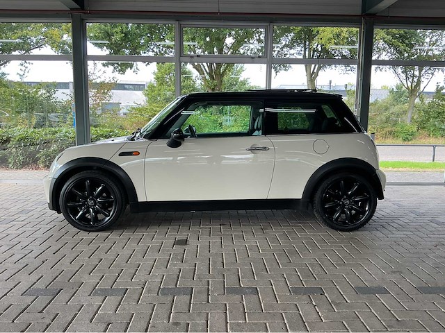 Mini - 2005 - 3-deurs - 1.6 cooper chili - marge auto kenteken 45-rd-rb - afbeelding 24 van  28