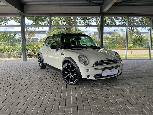 Mini - 2005 - 3-deurs - 1.6 cooper chili - marge auto kenteken 45-rd-rb - afbeelding 23 van  29