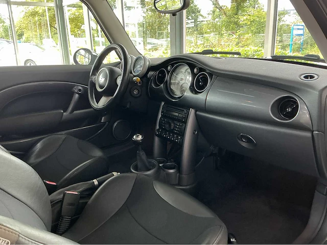Mini - 2005 - 3-deurs - 1.6 cooper chili - marge auto kenteken 45-rd-rb - afbeelding 11 van  29