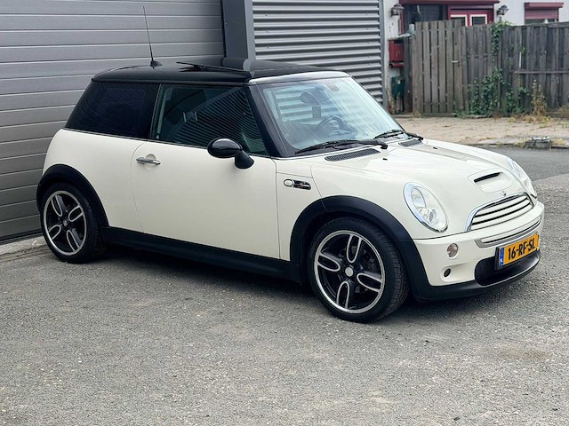 Mini - 2005 - 3-deurs - 1.6 cooper s - personenauto - afbeelding 9 van  15