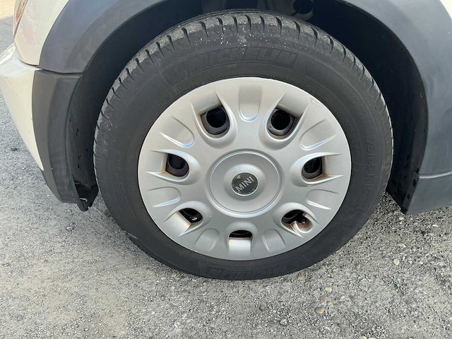 Mini - 2006 - 1.6 one - personenauto (22-tn-gh) - afbeelding 8 van  20