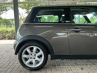 Mini - 2006 - 3-deurs - 1.6 cooper park lane - personenauto - afbeelding 18 van  26