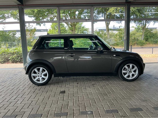 Mini - 2006 - 3-deurs - 1.6 cooper park lane - personenauto - afbeelding 20 van  26