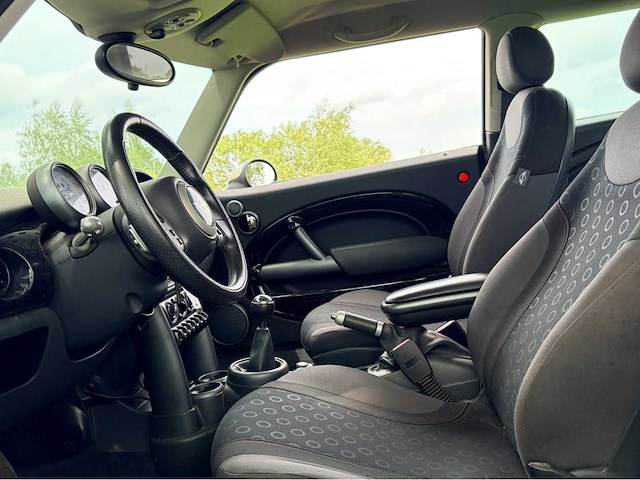 Mini - 2006 - mini - 1.6 cooper seven - personenauto - afbeelding 7 van  8