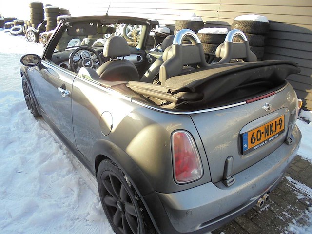 Mini - 2006 - mini cabrio - 1.6 cooper s - 60-nkj-9 - afbeelding 9 van  14
