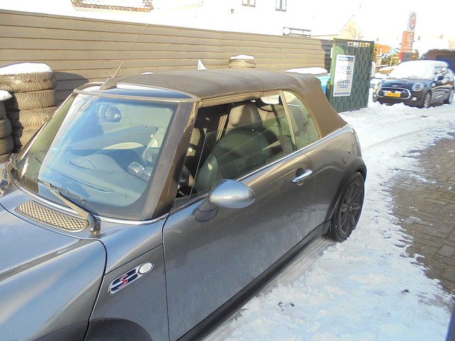 Mini - 2006 - mini cabrio - 1.6 cooper s - 60-nkj-9 - afbeelding 4 van  8