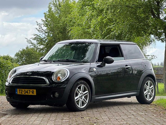 Mini - 2009 - mini - 1.4 one anniversary - tz-347-r - personenauto - afbeelding 1 van  16