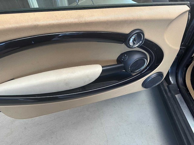 Mini - 2009 - mini cabrio - 1.6 cooper - n-078-zr - afbeelding 2 van  16