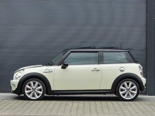 Mini - 2010 - 1.6 cooper s chili - 76-ngb-7 - afbeelding 27 van  28