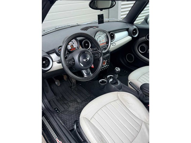 Mini - 2010 - cabrio - 1.6 cooper d salt - personenauto - afbeelding 12 van  14