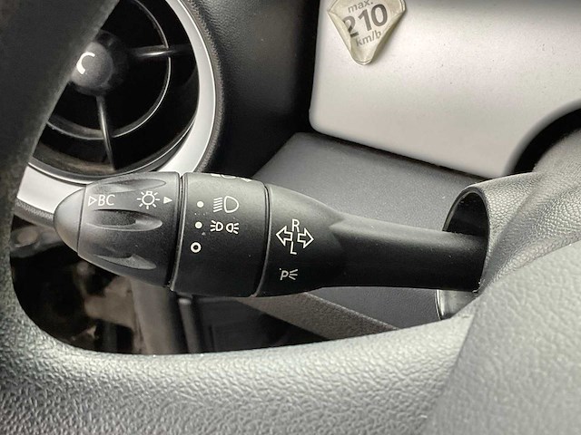 Mini - 2010 - cooper - personenauto - afbeelding 13 van  25