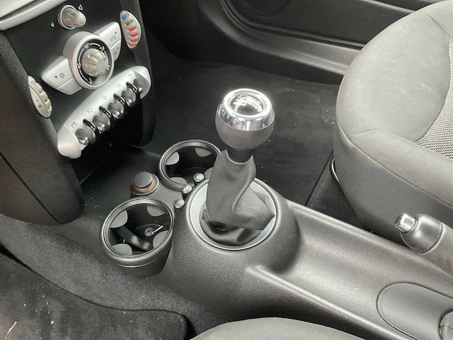Mini - 2010 - cooper - personenauto - afbeelding 17 van  25