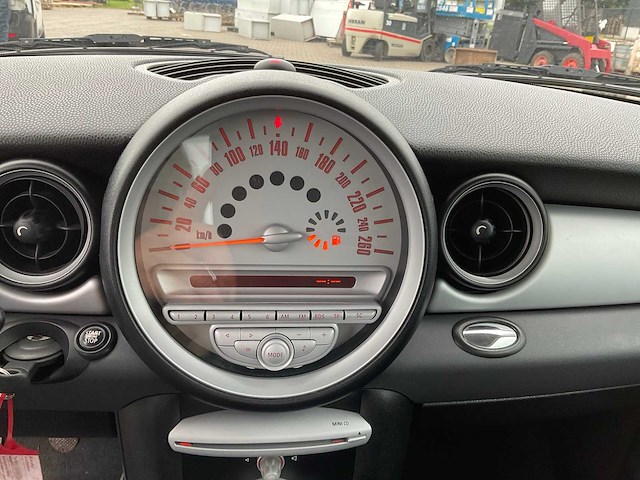 Mini - 2010 - cooper - personenauto - afbeelding 9 van  18
